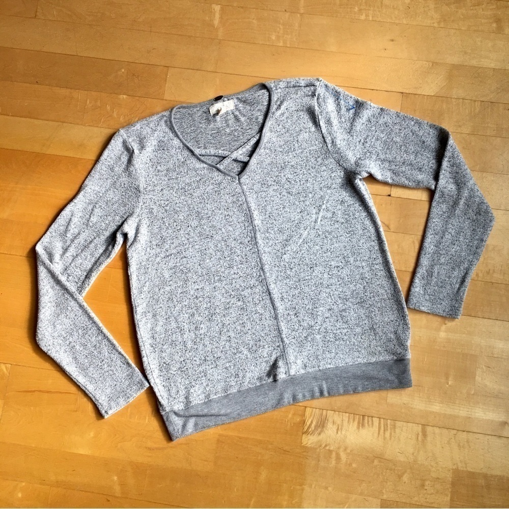 Cupio Gray Heather Lightweight Sweater Size S